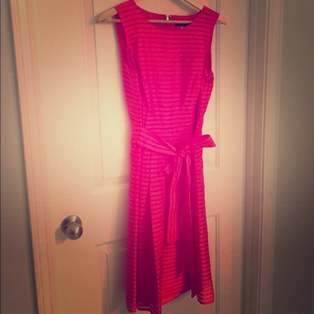 Pretty in pink dress size 8